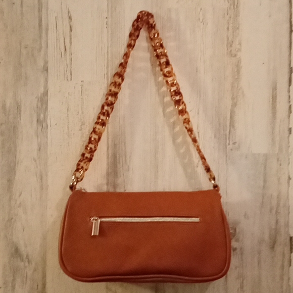 NEW Xandra Baguette Crossbody - Picture 2 of 3